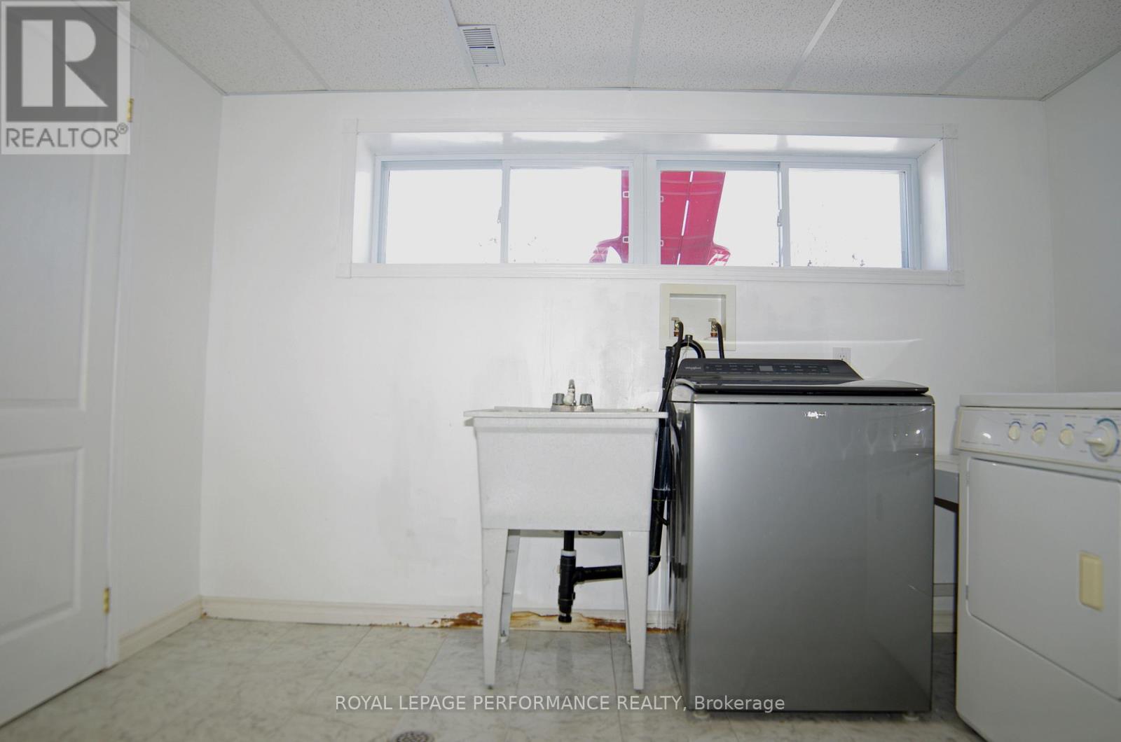 1229 Campeau Crescent, Clarence-Rockland, Ontario  K4K 1B6 - Photo 28 - X12913176