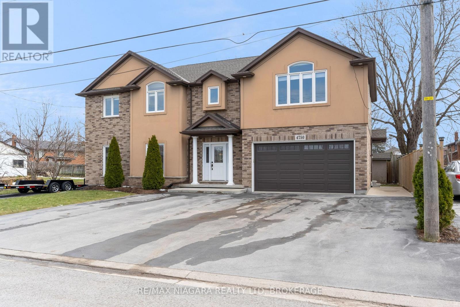 4750 Baldwin Avenue, Niagara Falls, Ontario  L2H 0J5 - Photo 2 - X12913140