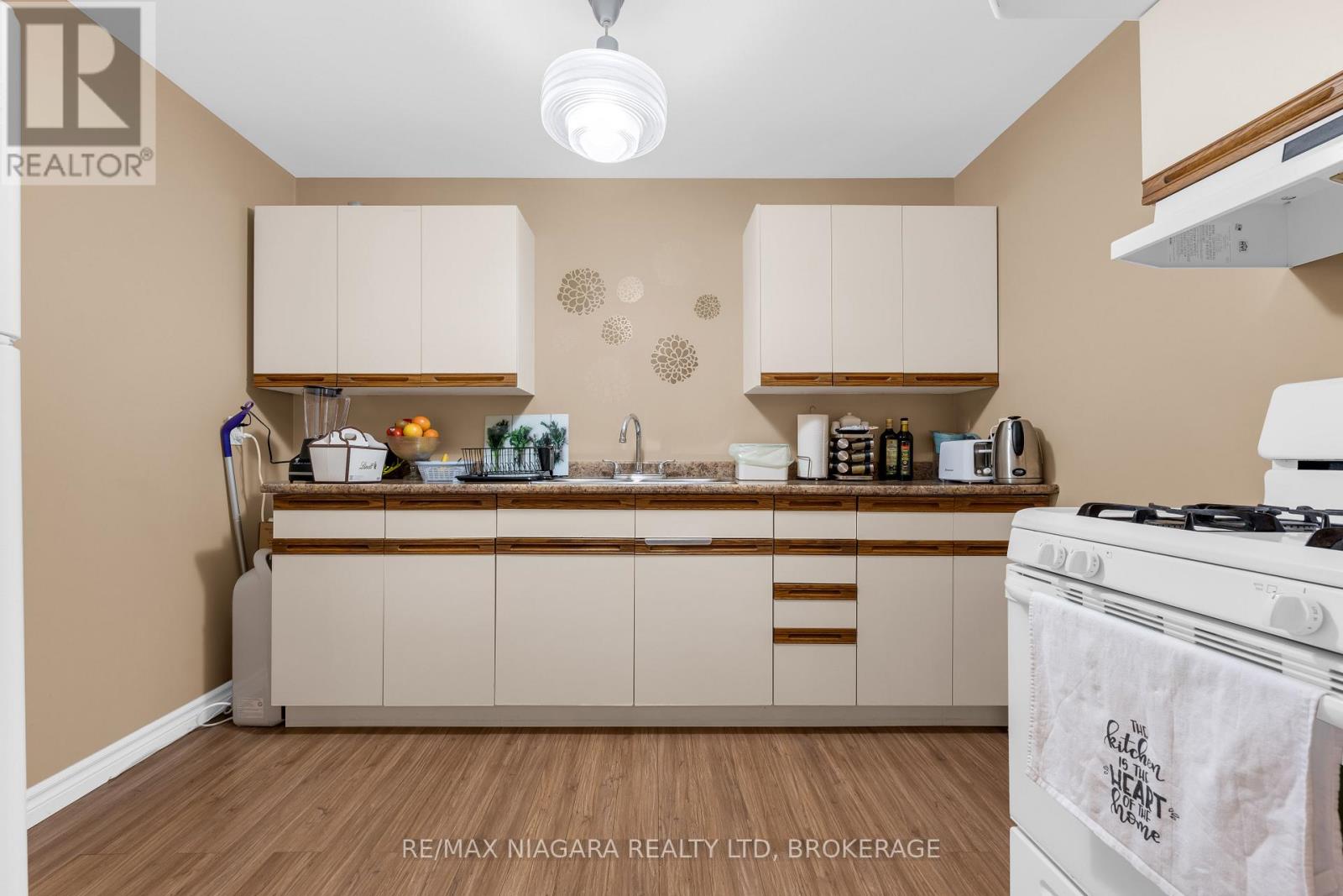 4750 Baldwin Avenue, Niagara Falls, Ontario  L2H 0J5 - Photo 24 - X12913140