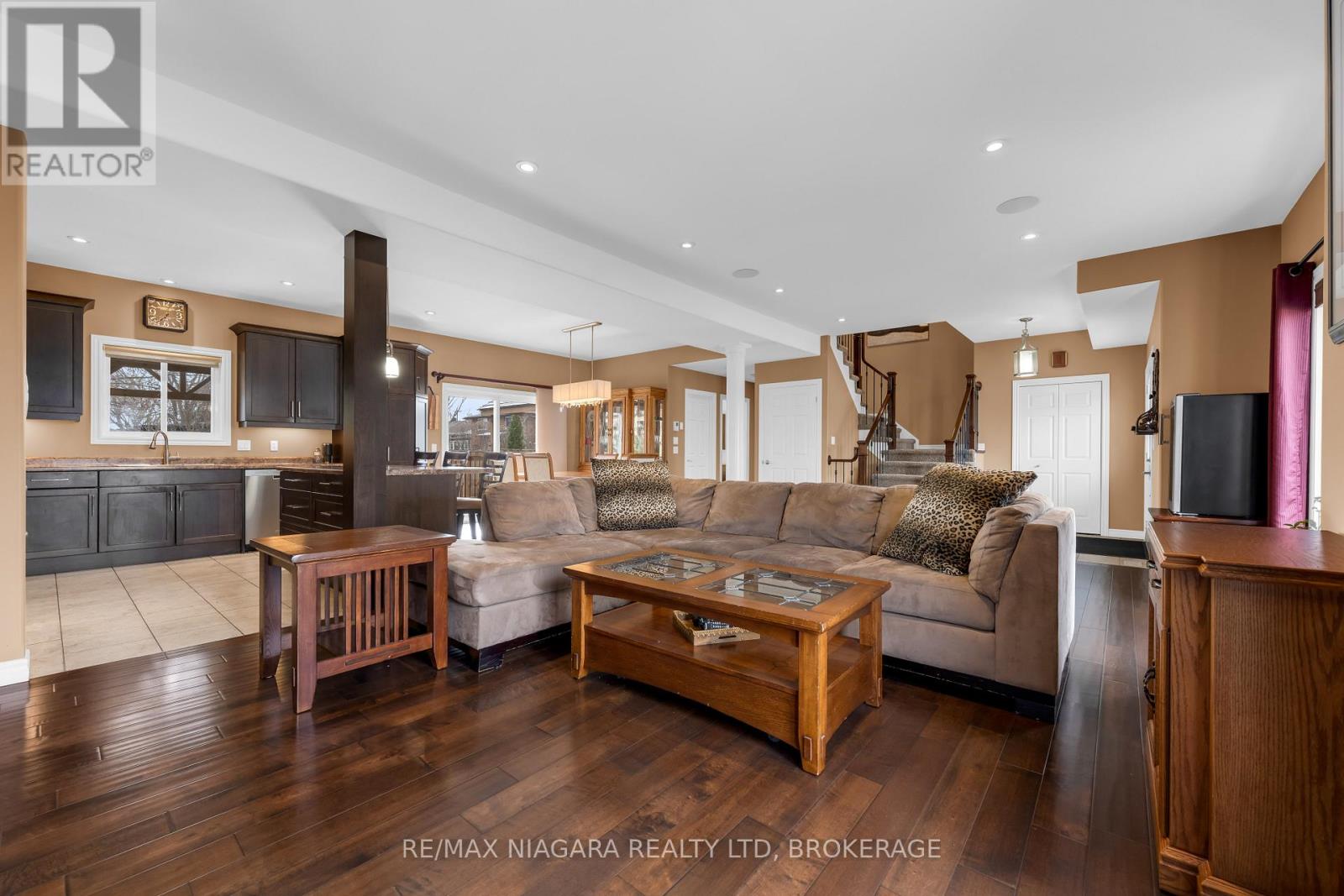 4750 Baldwin Avenue, Niagara Falls, Ontario  L2H 0J5 - Photo 5 - X12913140