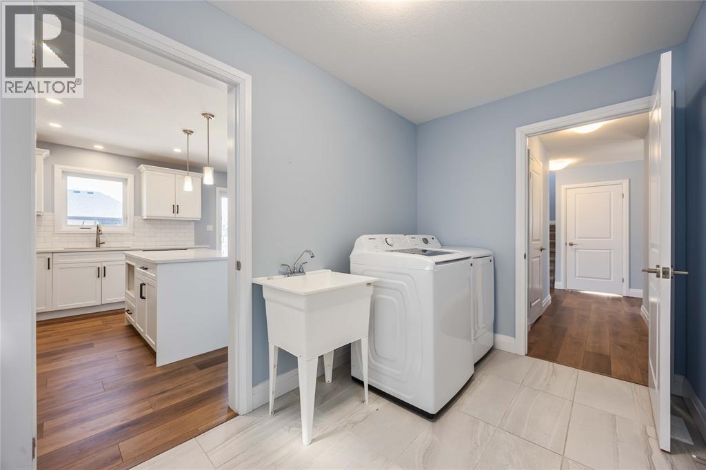 655 Ketter Way, Plympton-Wyoming, Ontario  N0N 1T0 - Photo 15 - 26006023