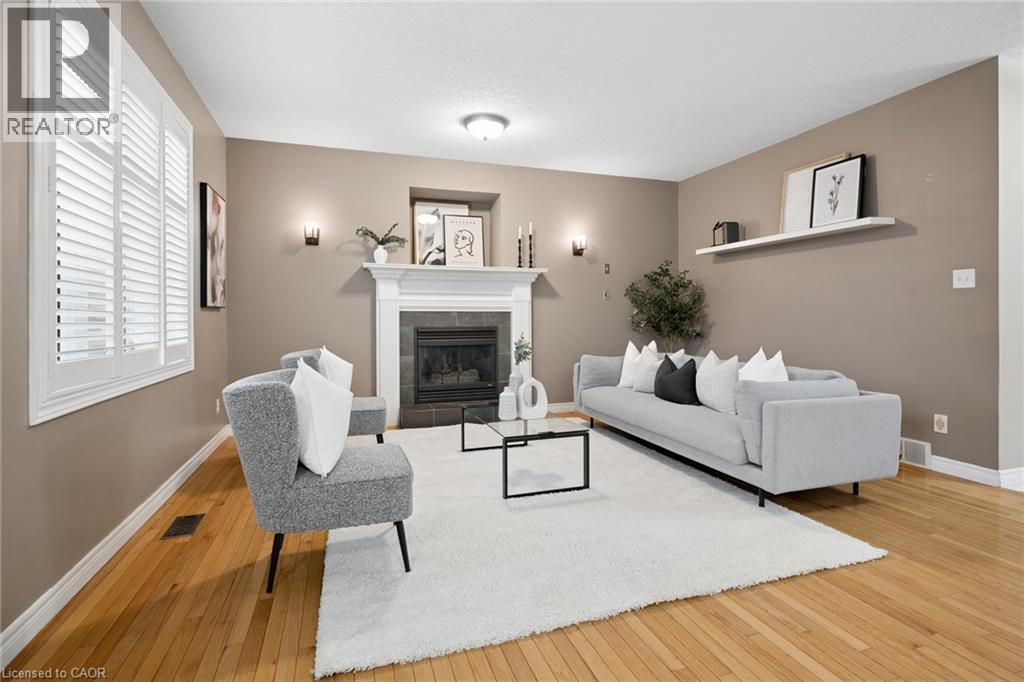 555 Sandbanks Crescent, Waterloo, Ontario  N2V 2K2 - Photo 16 - 40814136