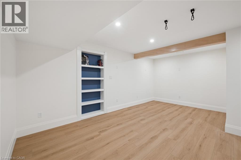 555 Sandbanks Crescent, Waterloo, Ontario  N2V 2K2 - Photo 34 - 40814136