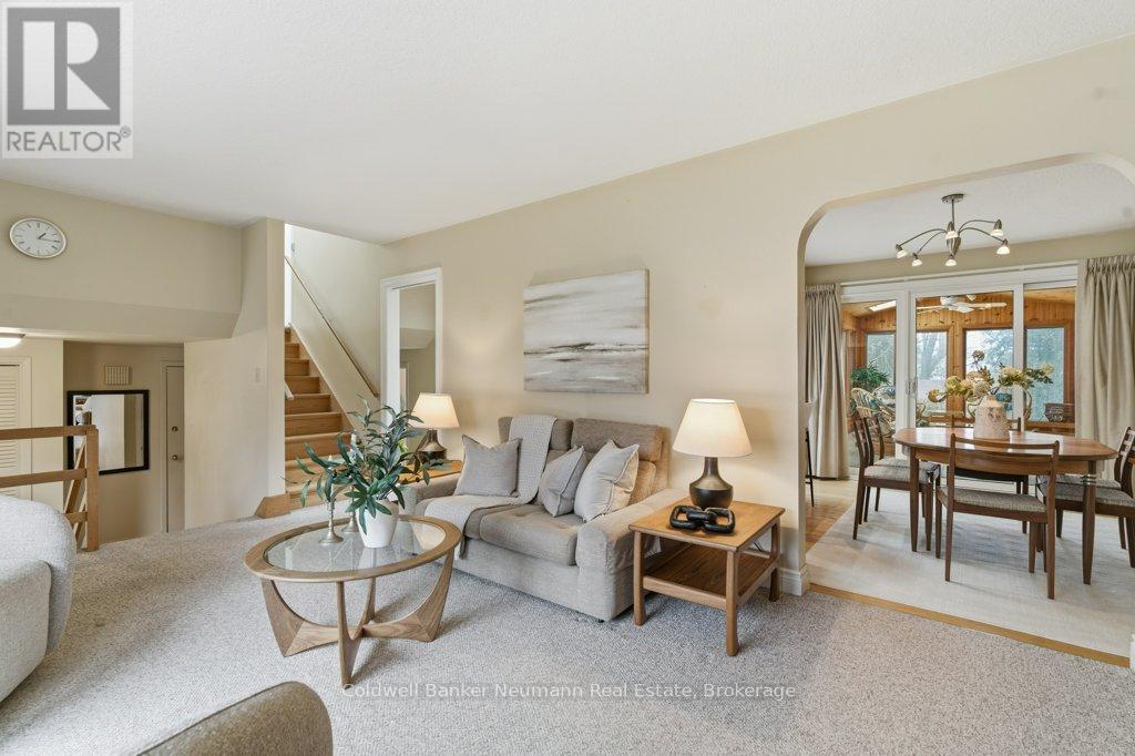 15 Hickory Street, Guelph, Ontario  N1G 2X2 - Photo 11 - X12913108