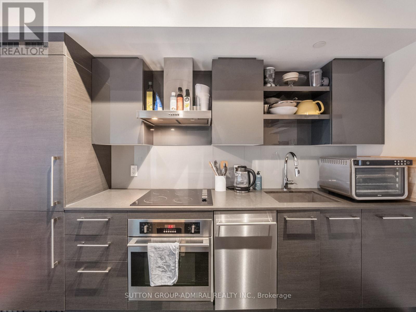 Lph31 - 1030 King Street W, Toronto, Ontario  M6K 0B4 - Photo 5 - C12913168