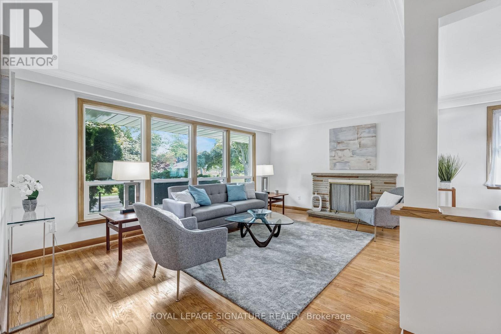 186 Burbank Drive, Toronto, Ontario  M2K 1P4 - Photo 2 - C12913178