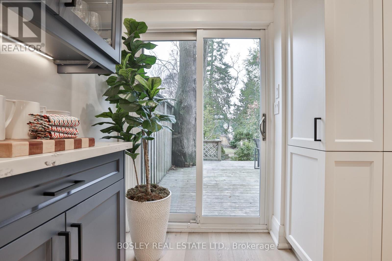 588 Merton Street, Toronto, Ontario  M4S 1B3 - Photo 15 - C12913190