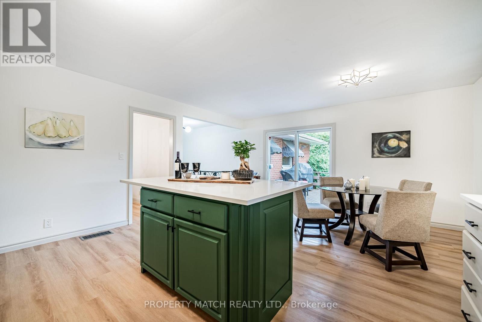 962 Mohawk Street, Oshawa, Ontario  L1G 3B2 - Photo 9 - E12913058