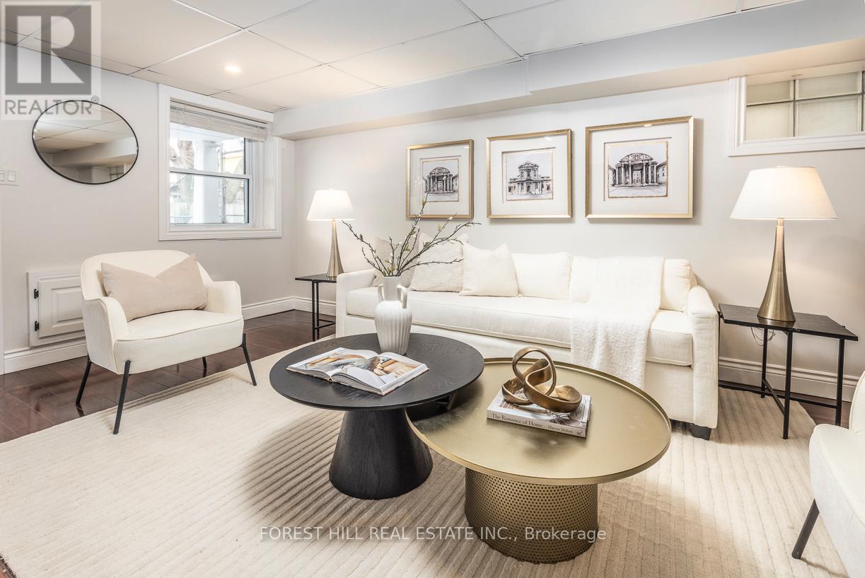 605 Craven Road, Toronto, Ontario  M4L 2Z6 - Photo 2 - E12913170