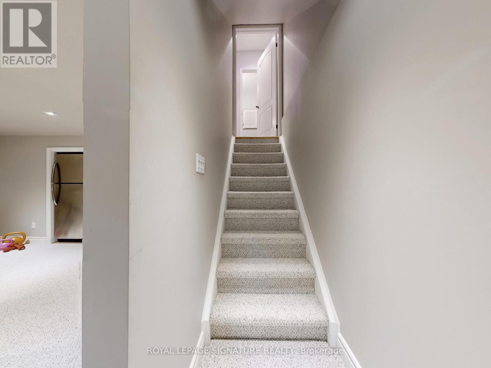 24 Stockport Road, Markham, Ontario  L6B 0R4 - Photo 33 - N12913146