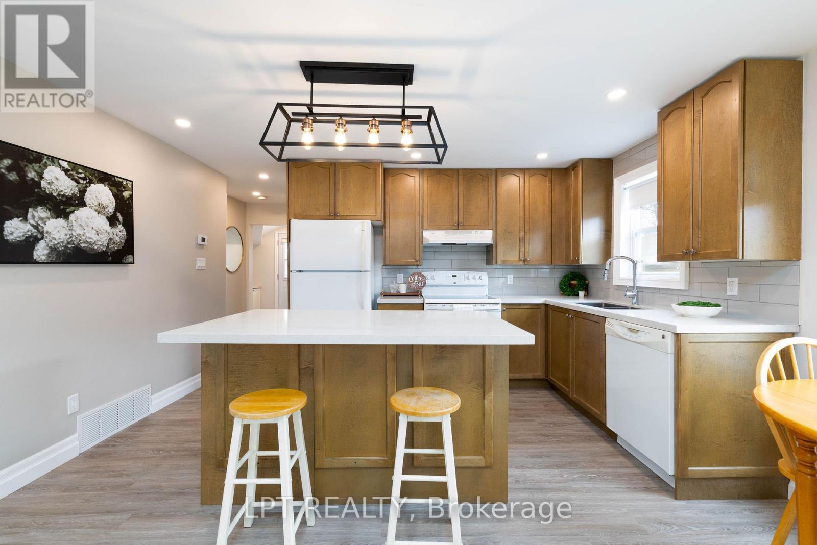 796 Sedore Avenue, Georgina, Ontario  L0E 1S0 - Photo 12 - N12913158