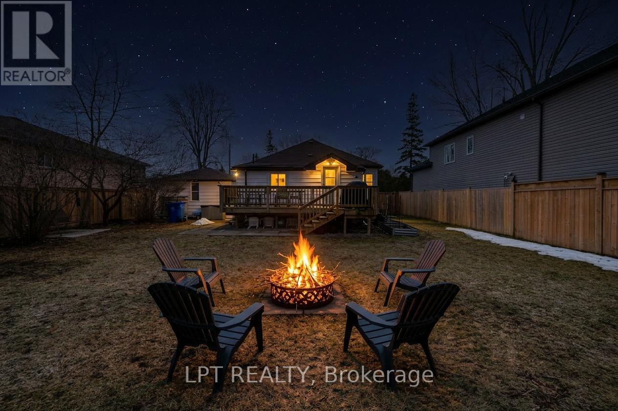 796 Sedore Avenue, Georgina, Ontario  L0E 1S0 - Photo 3 - N12913158
