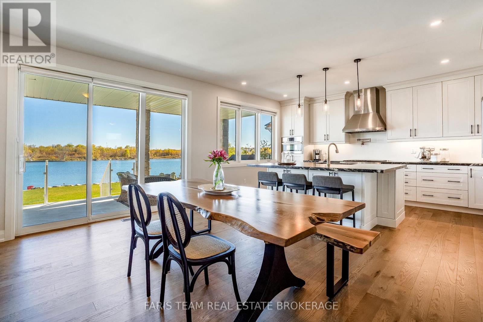 7 Dock Lane, Tay, Ontario  L0K 1R0 - Photo 10 - S12913088