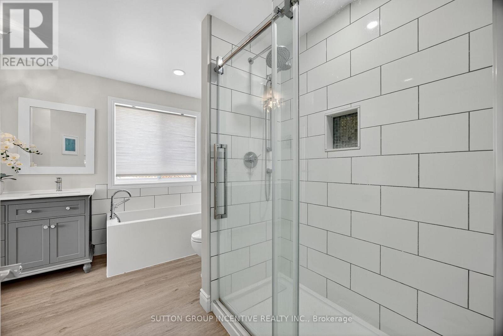 63 Nicklaus Drive, Barrie, Ontario  L4M 6V7 - Photo 22 - S12913098