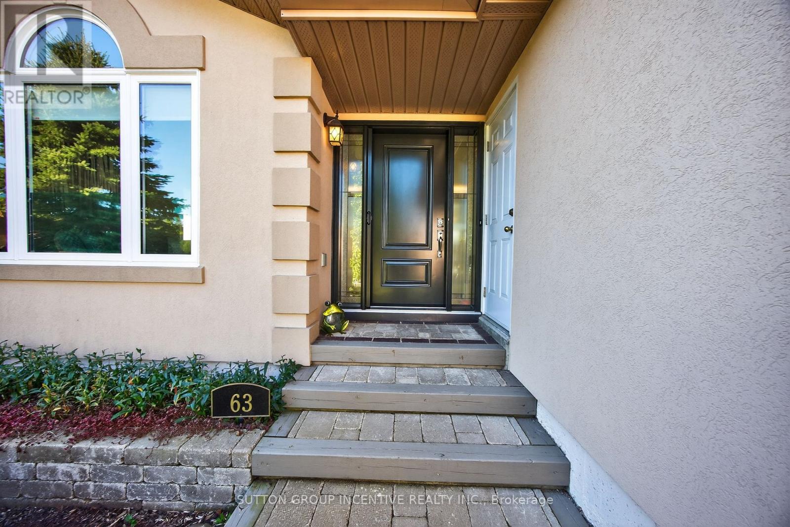 63 Nicklaus Drive, Barrie, Ontario  L4M 6V7 - Photo 3 - S12913098