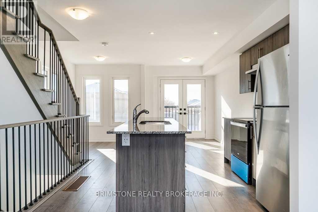 79 Fairlane Avenue, Barrie (Painswick South), Ontario  L9J 0M9 - Photo 5 - S12913182