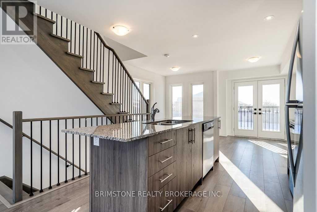 79 Fairlane Avenue, Barrie (Painswick South), Ontario  L9J 0M9 - Photo 6 - S12913182