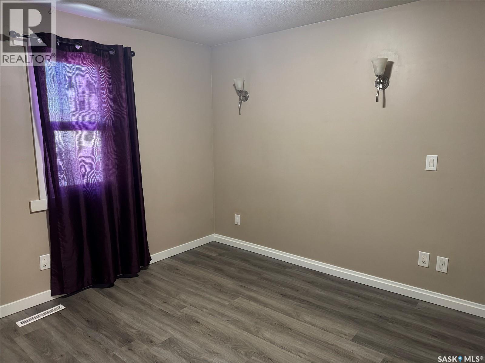 322 Witney Avenue S, Saskatoon, Saskatchewan  S7M 3K5 - Photo 13 - SK031142