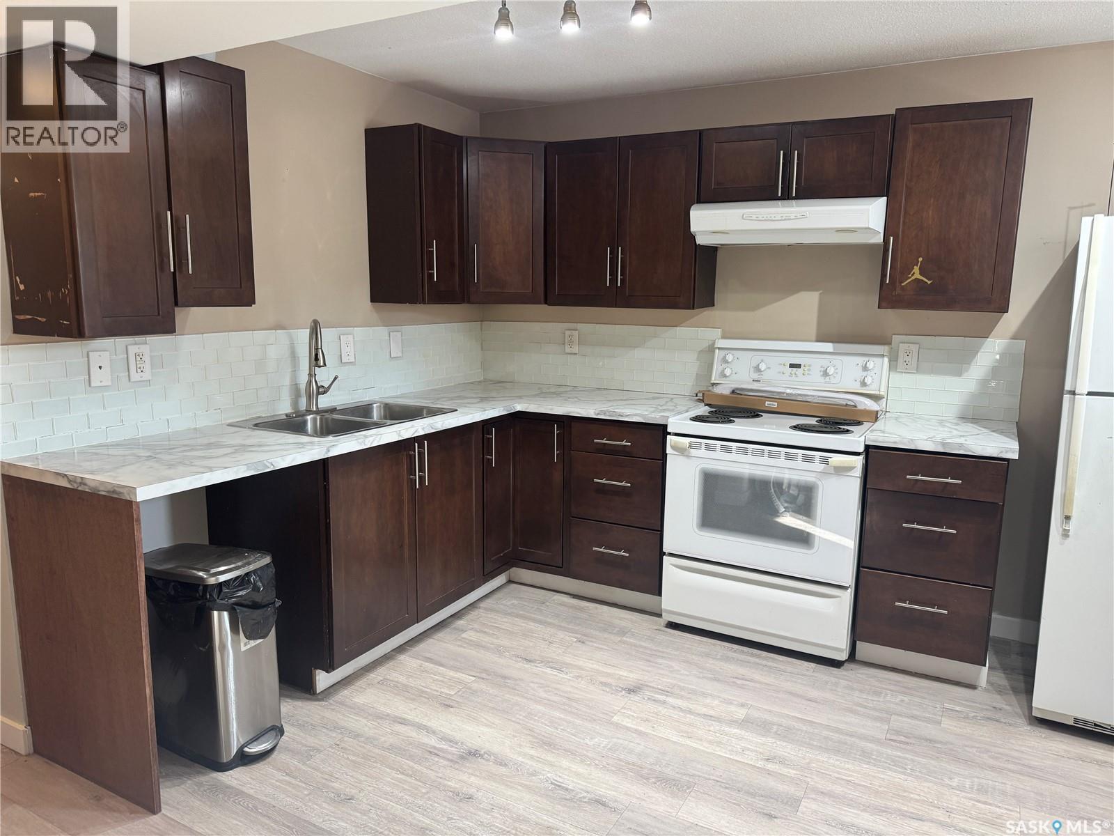 322 Witney Avenue S, Saskatoon, Saskatchewan  S7M 3K5 - Photo 19 - SK031142