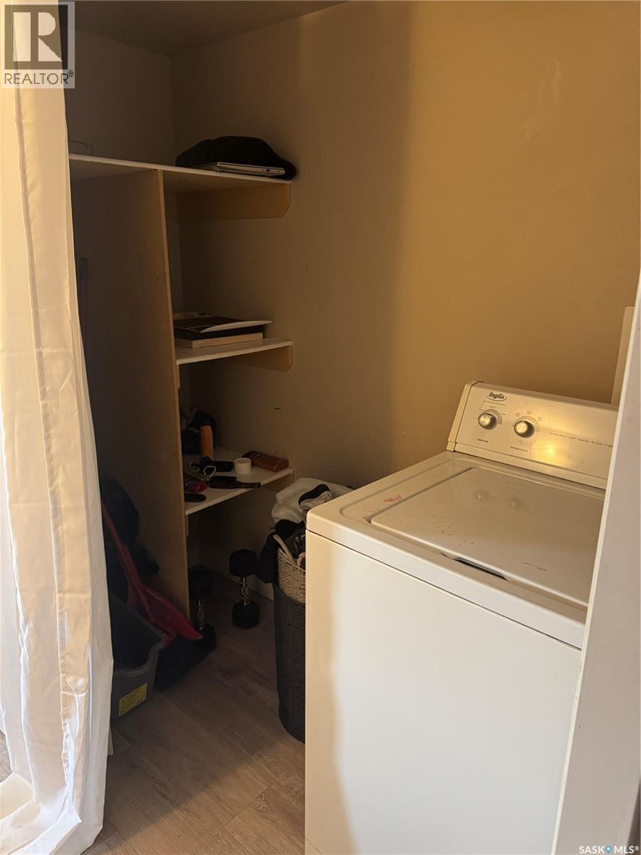 322 Witney Avenue S, Saskatoon, Saskatchewan  S7M 3K5 - Photo 28 - SK031142