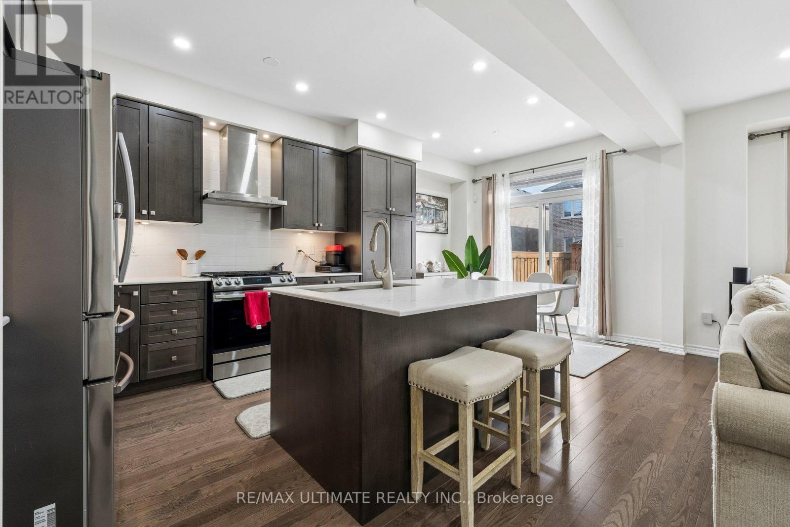 61 Ogston Crescent, Whitby, Ontario  L1P 0H2 - Photo 12 - E12907908