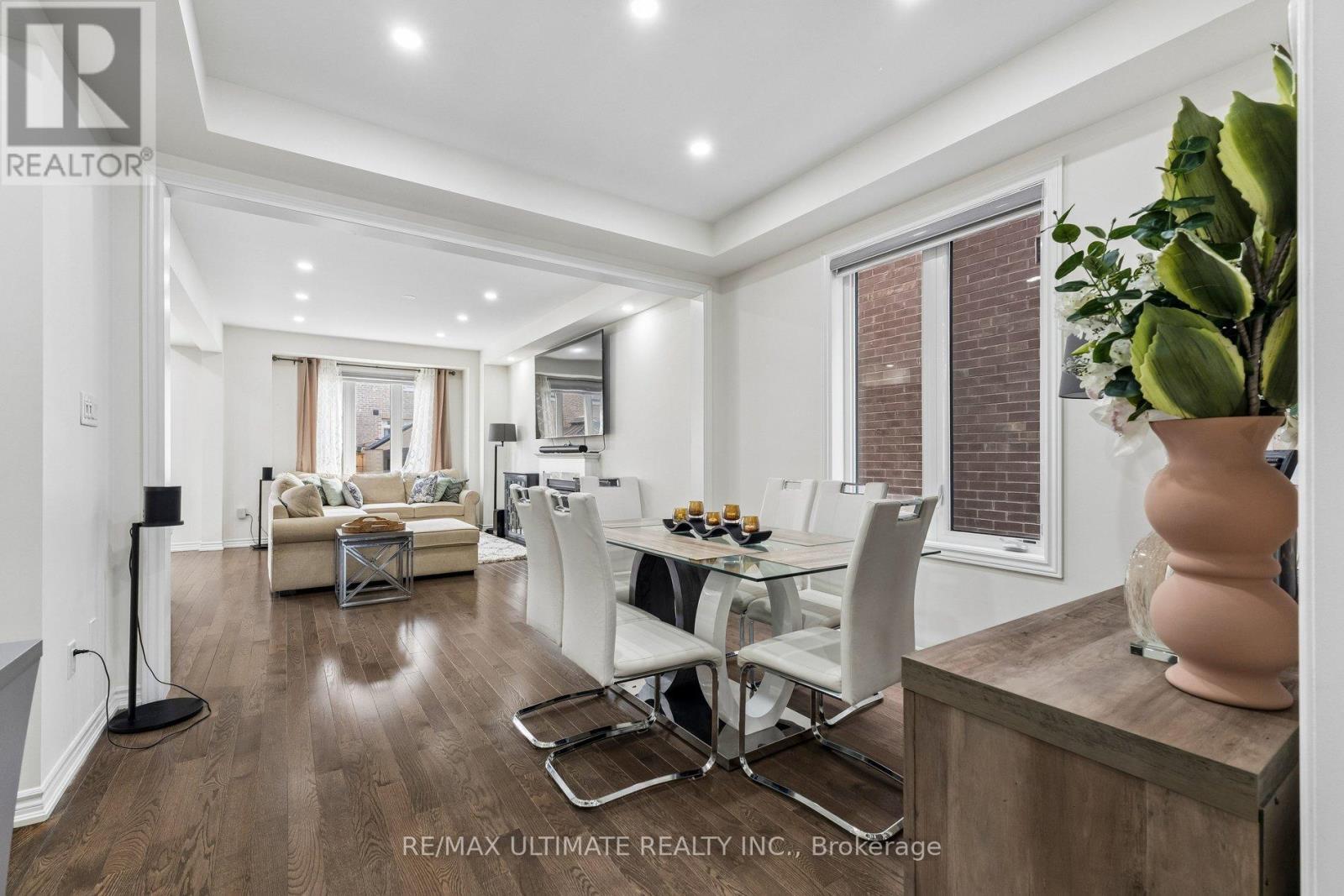 61 Ogston Crescent, Whitby, Ontario  L1P 0H2 - Photo 8 - E12907908