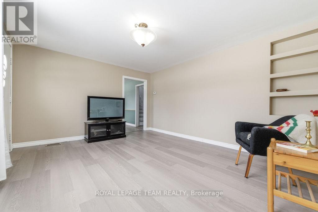 1120 Pembroke Street W, Pembroke, Ontario  K8A 5R5 - Photo 25 - X12837164