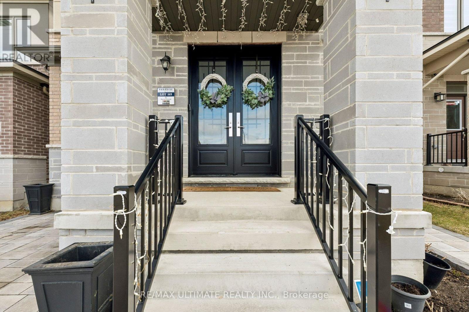 61 Ogston Crescent, Whitby, Ontario  L1P 0H2 - Photo 4 - E12907908