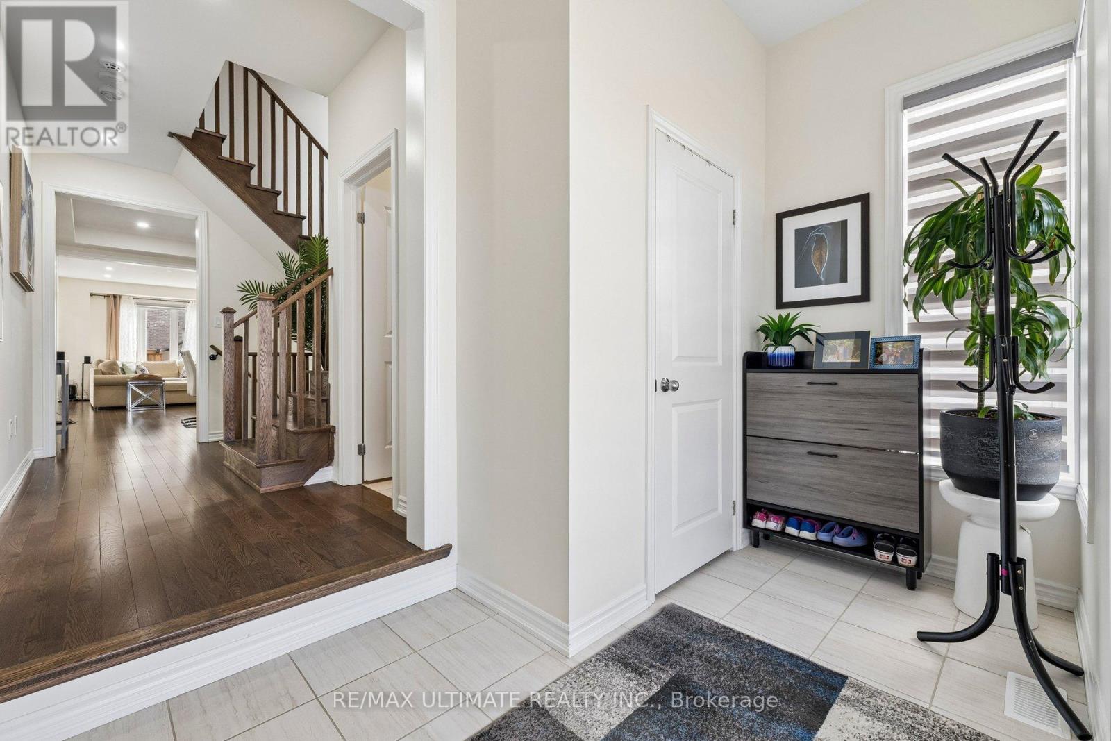 61 Ogston Crescent, Whitby, Ontario  L1P 0H2 - Photo 6 - E12907908