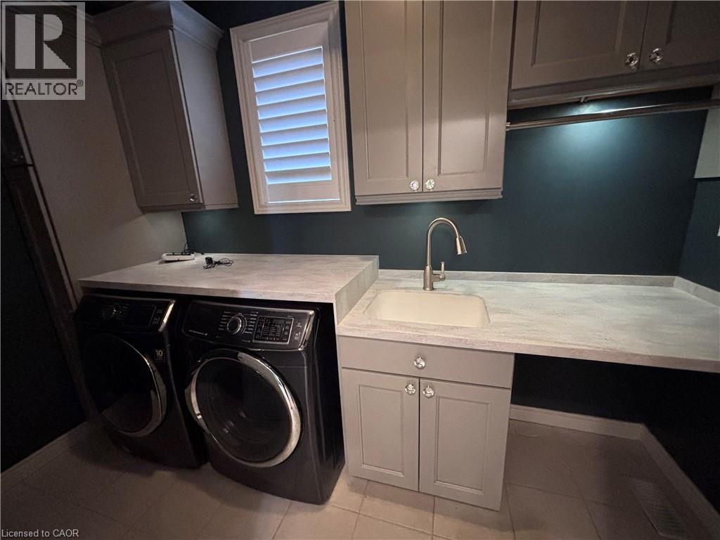 419 Macintosh Drive, Stoney Creek, Ontario  L8E 0H9 - Photo 14 - 40814264