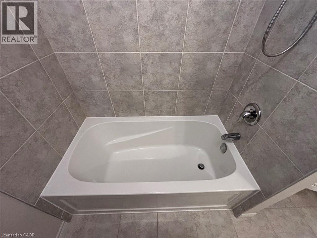 419 Macintosh Drive, Stoney Creek, Ontario  L8E 0H9 - Photo 20 - 40814264