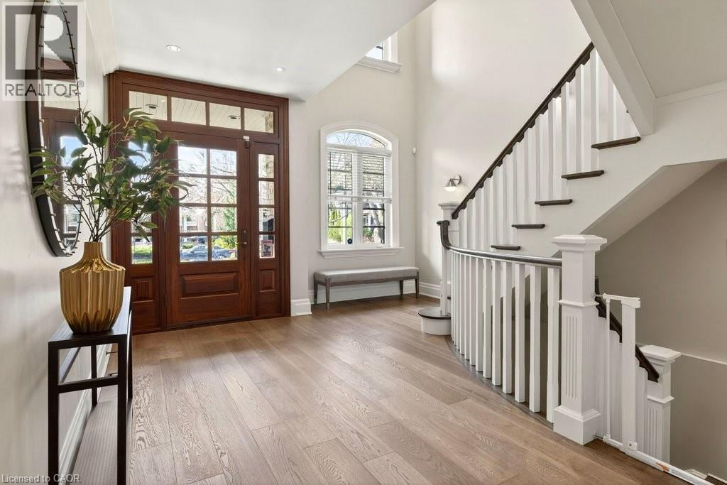 195 Pomona Avenue, Burlington, Ontario  L7N 1S9 - Photo 2 - 40808739