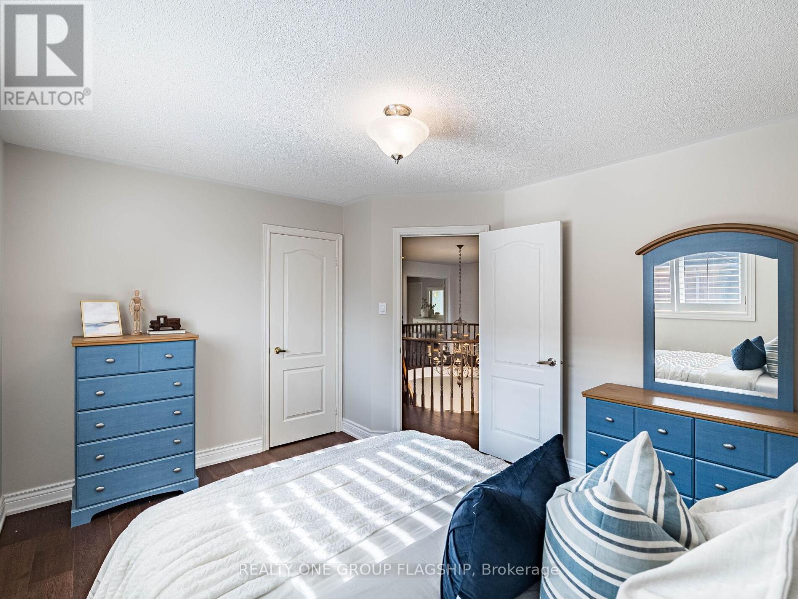 5290 Hilton Court, Mississauga, Ontario  L5M 5B5 - Photo 22 - W12913062