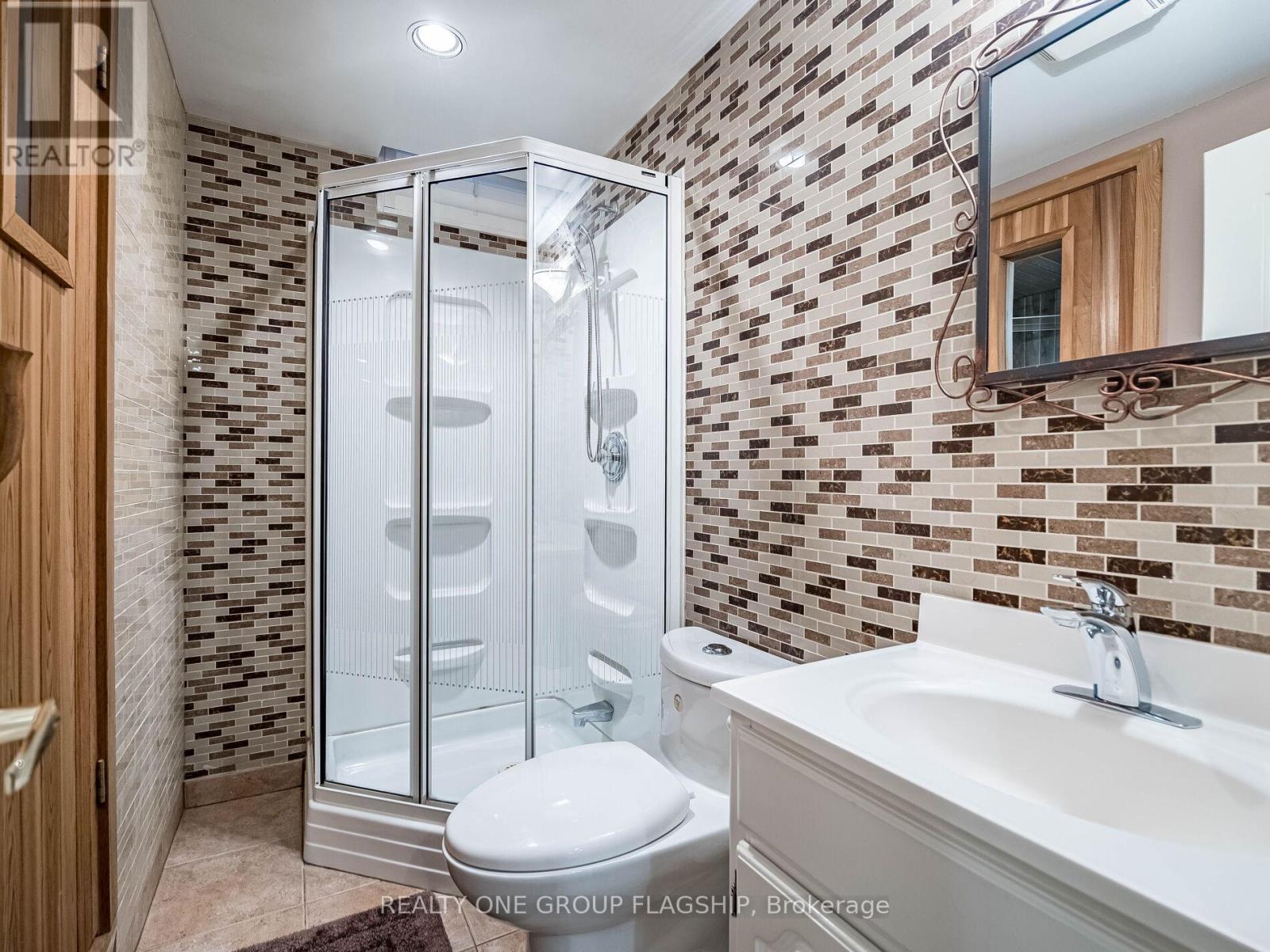 5290 Hilton Court, Mississauga, Ontario  L5M 5B5 - Photo 32 - W12913062