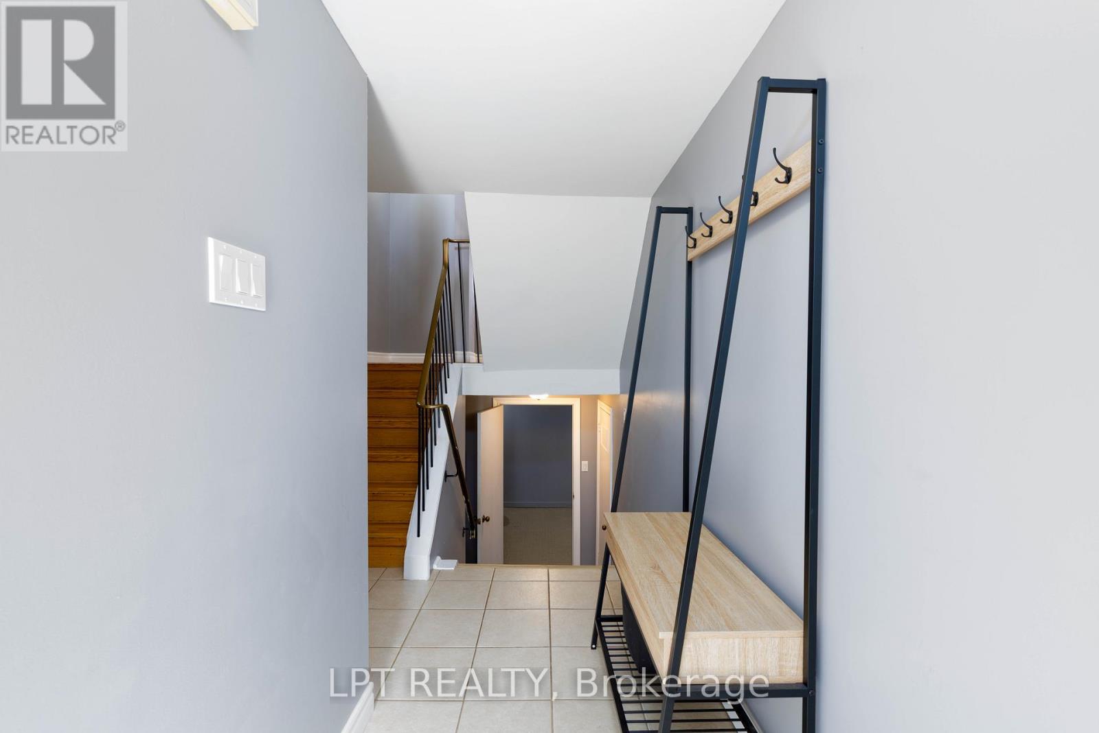 117 - 2315 Bromsgrove Road, Mississauga, Ontario  L5J 4A6 - Photo 2 - W12913068