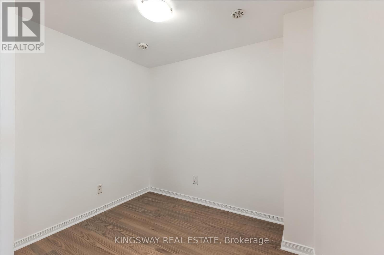 50 - 68 Winston Park Boulevard, Toronto (Downsview-Roding-Cfb), Ontario  M3K 1C3 - Photo 9 - W12913130