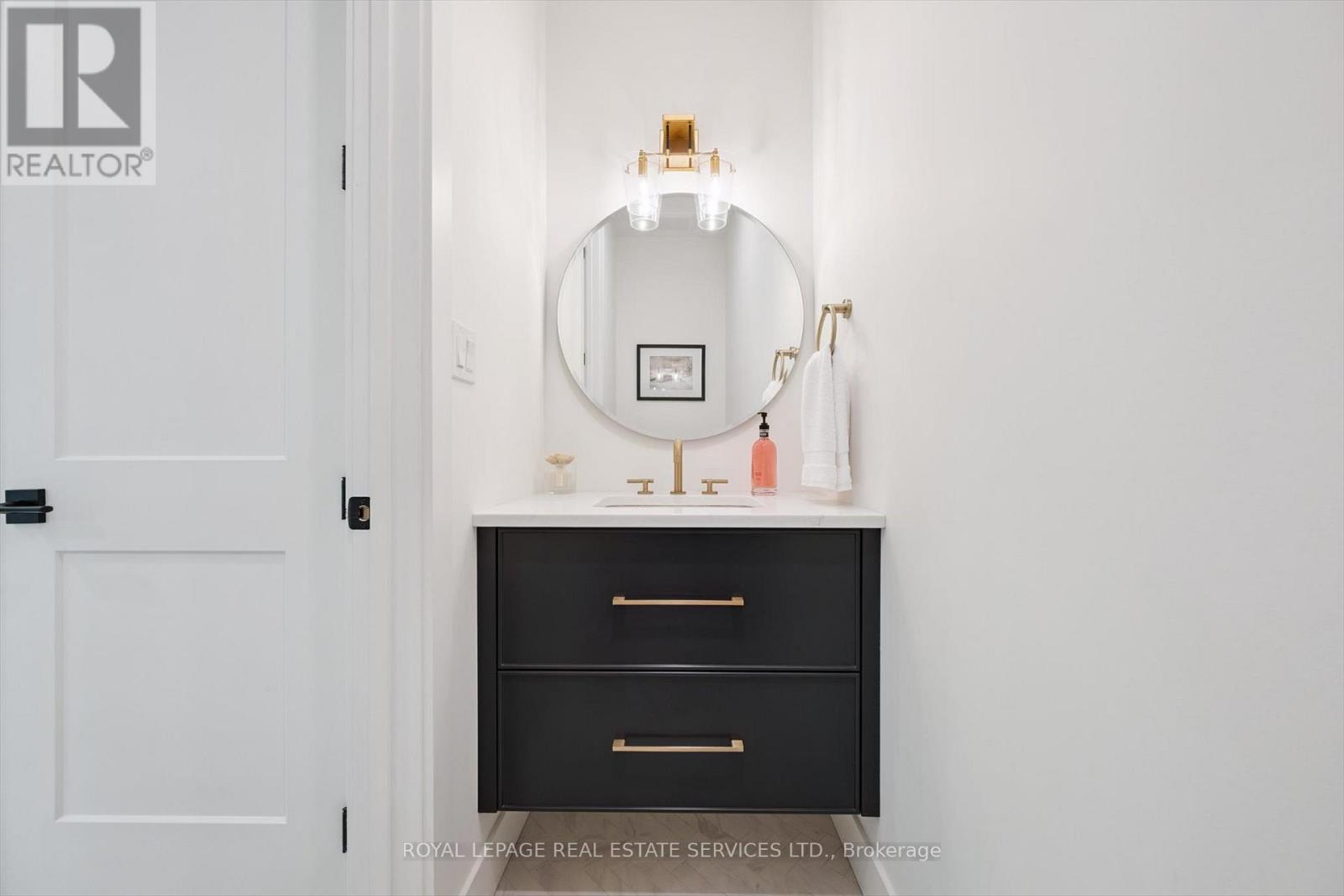 515 Pineland Avenue, Oakville, Ontario  L6K 1Z9 - Photo 22 - W12913148