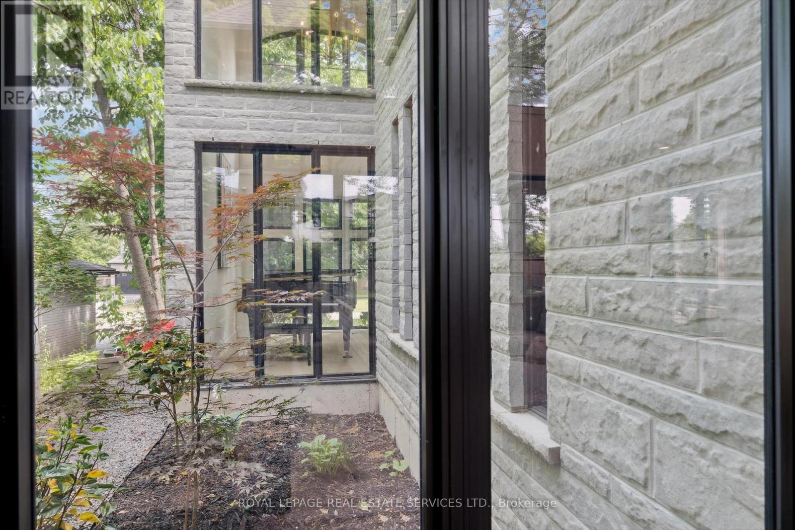 515 Pineland Avenue, Oakville, Ontario  L6K 1Z9 - Photo 23 - W12913148