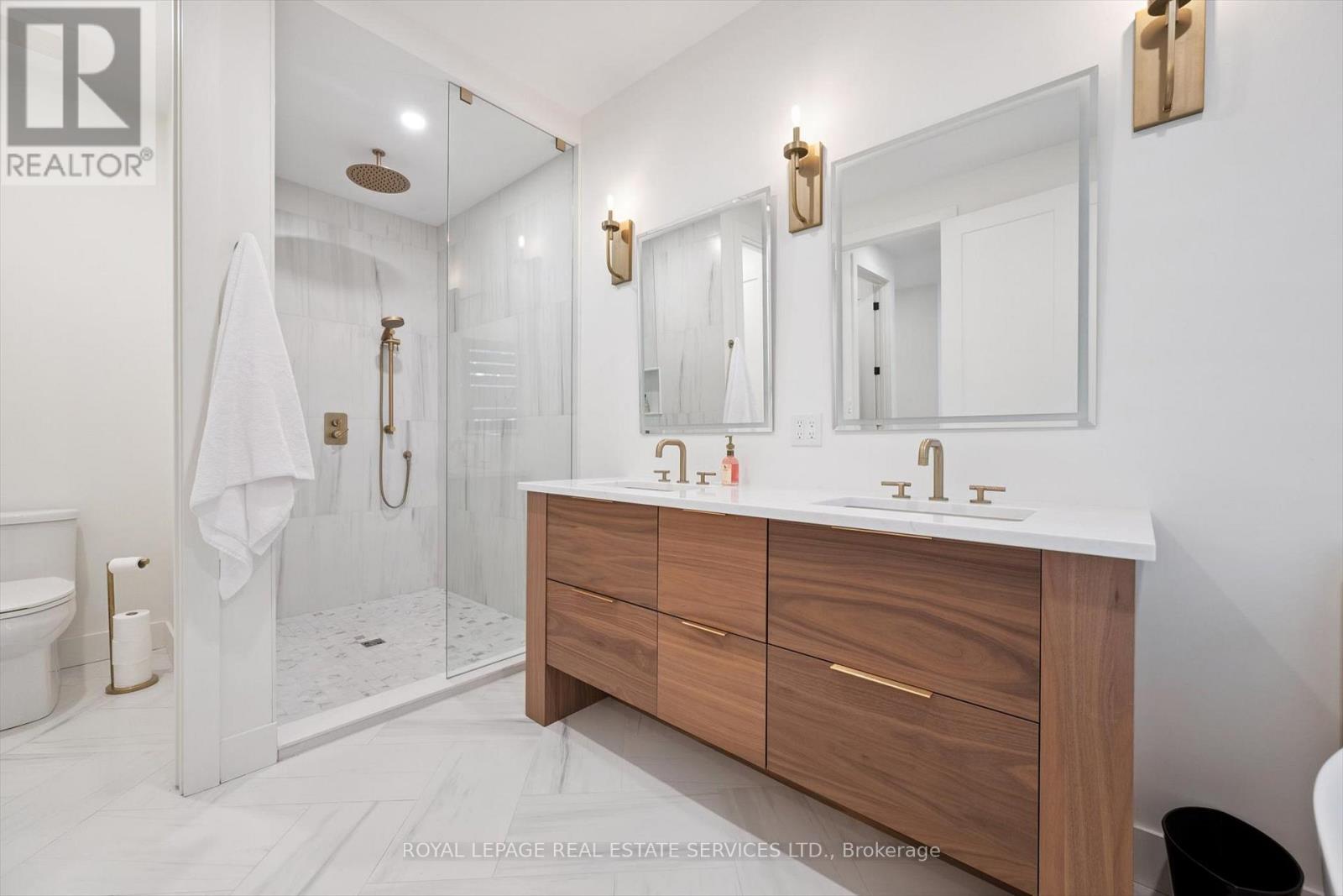 515 Pineland Avenue, Oakville, Ontario  L6K 1Z9 - Photo 32 - W12913148