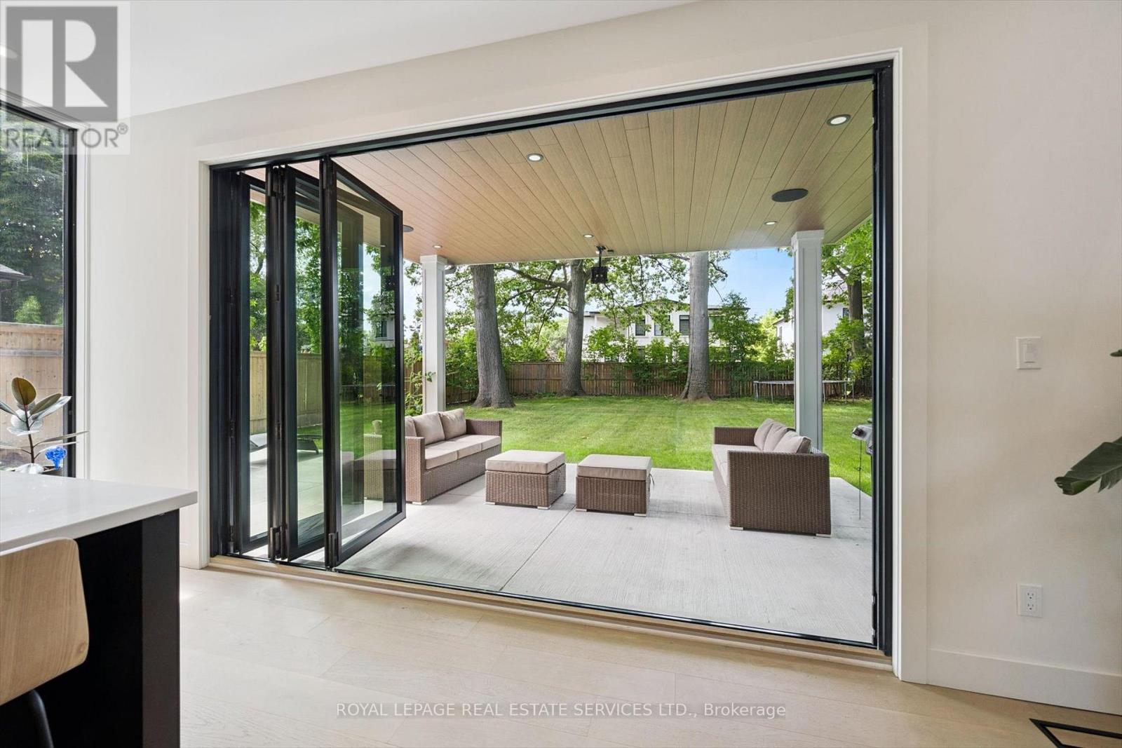 515 Pineland Avenue, Oakville, Ontario  L6K 1Z9 - Photo 40 - W12913148