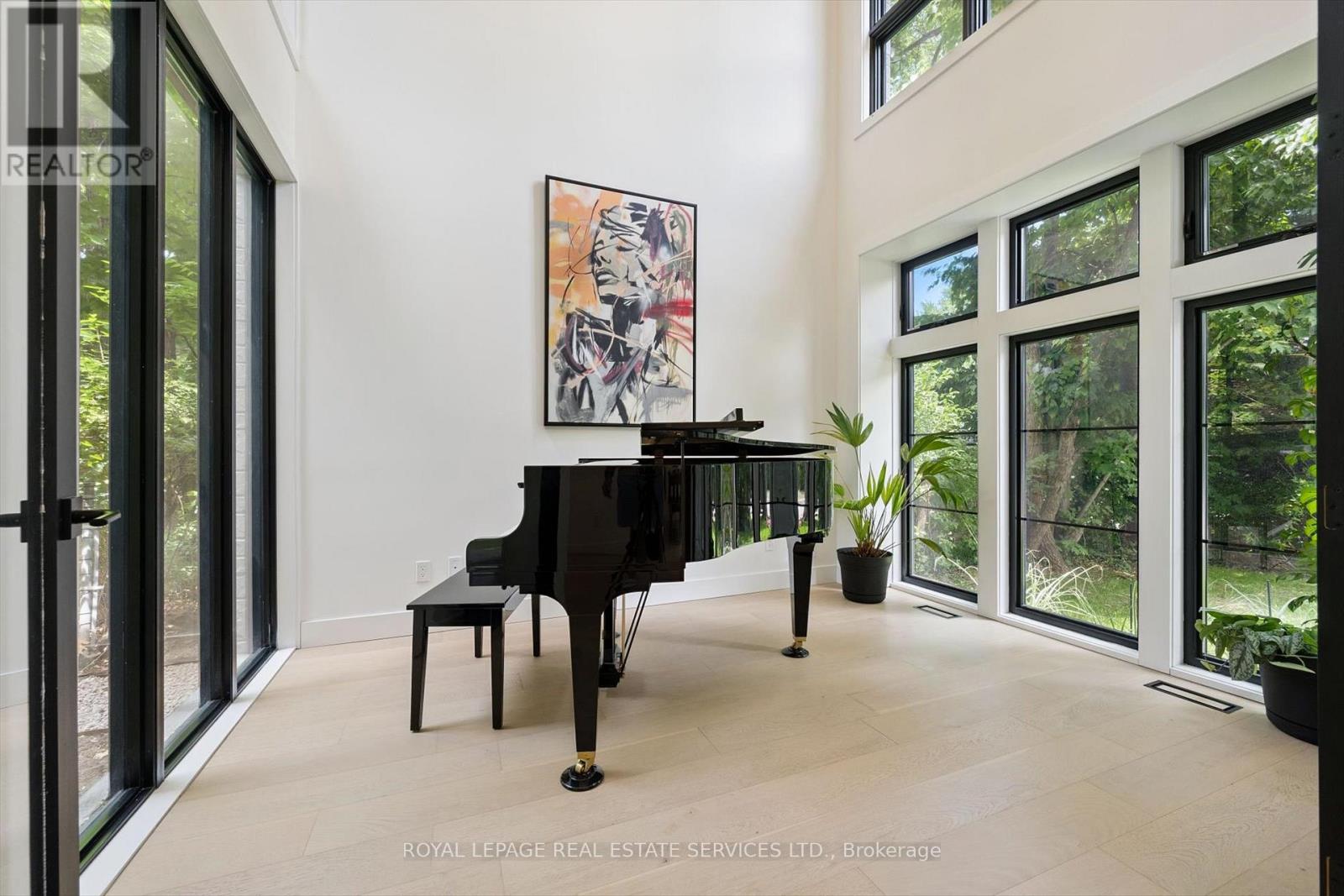 515 Pineland Avenue, Oakville, Ontario  L6K 1Z9 - Photo 5 - W12913148