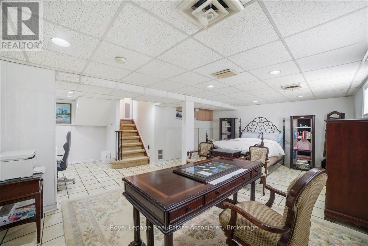 3652 Haven Glenn, Mississauga, Ontario  L4X 1X8 - Photo 32 - W12913156