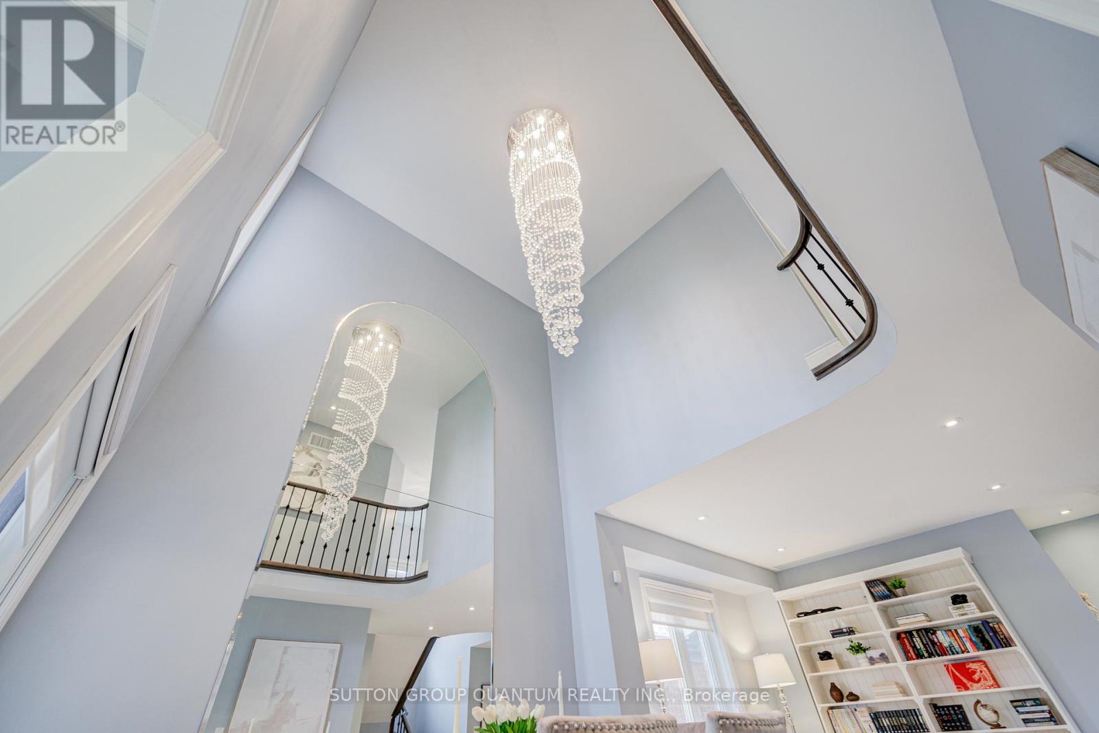 2829 Cartwright Crescent, Mississauga, Ontario  L5M 5W4 - Photo 10 - W12913166