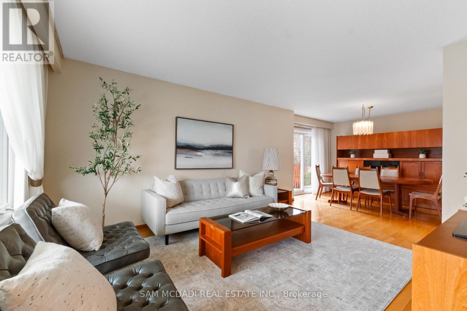 556 Paisley Boulevard W, Mississauga, Ontario  L5B 2M4 - Photo 10 - W12913180