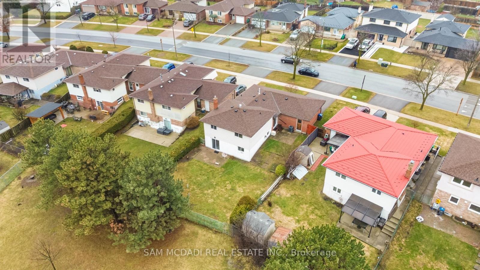 556 Paisley Boulevard W, Mississauga, Ontario  L5B 2M4 - Photo 38 - W12913180