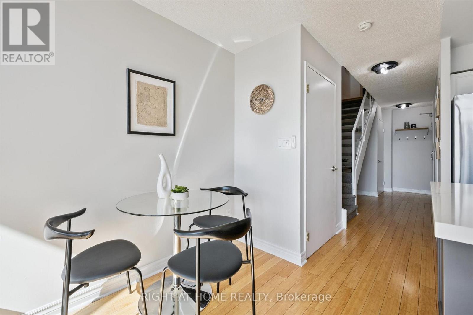 409 - 200 Manitoba Street, Toronto, Ontario  M8Y 4G7 - Photo 10 - W12913184