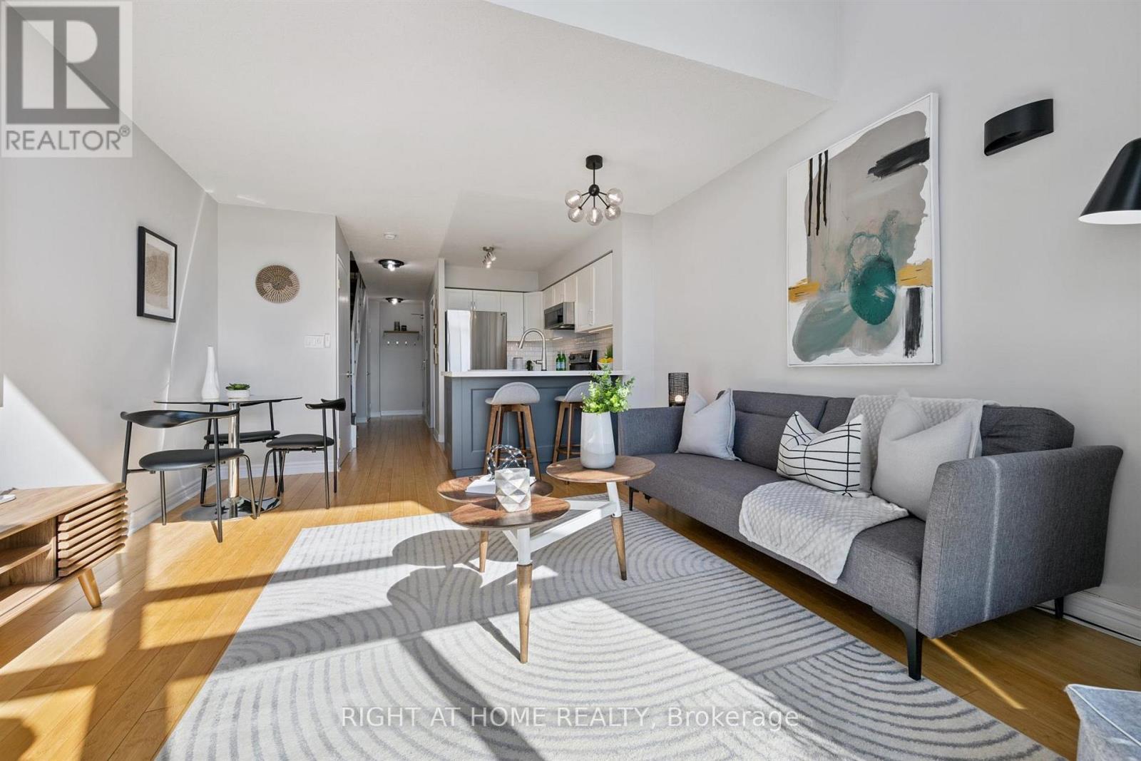 409 - 200 Manitoba Street, Toronto, Ontario  M8Y 4G7 - Photo 8 - W12913184