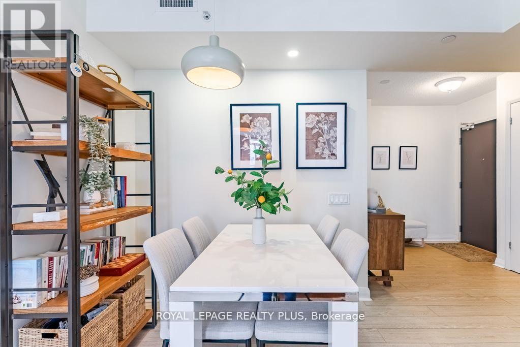 2504 - 5 Valhalla Inn Road, Toronto, Ontario  M9B 1S9 - Photo 8 - W12913186