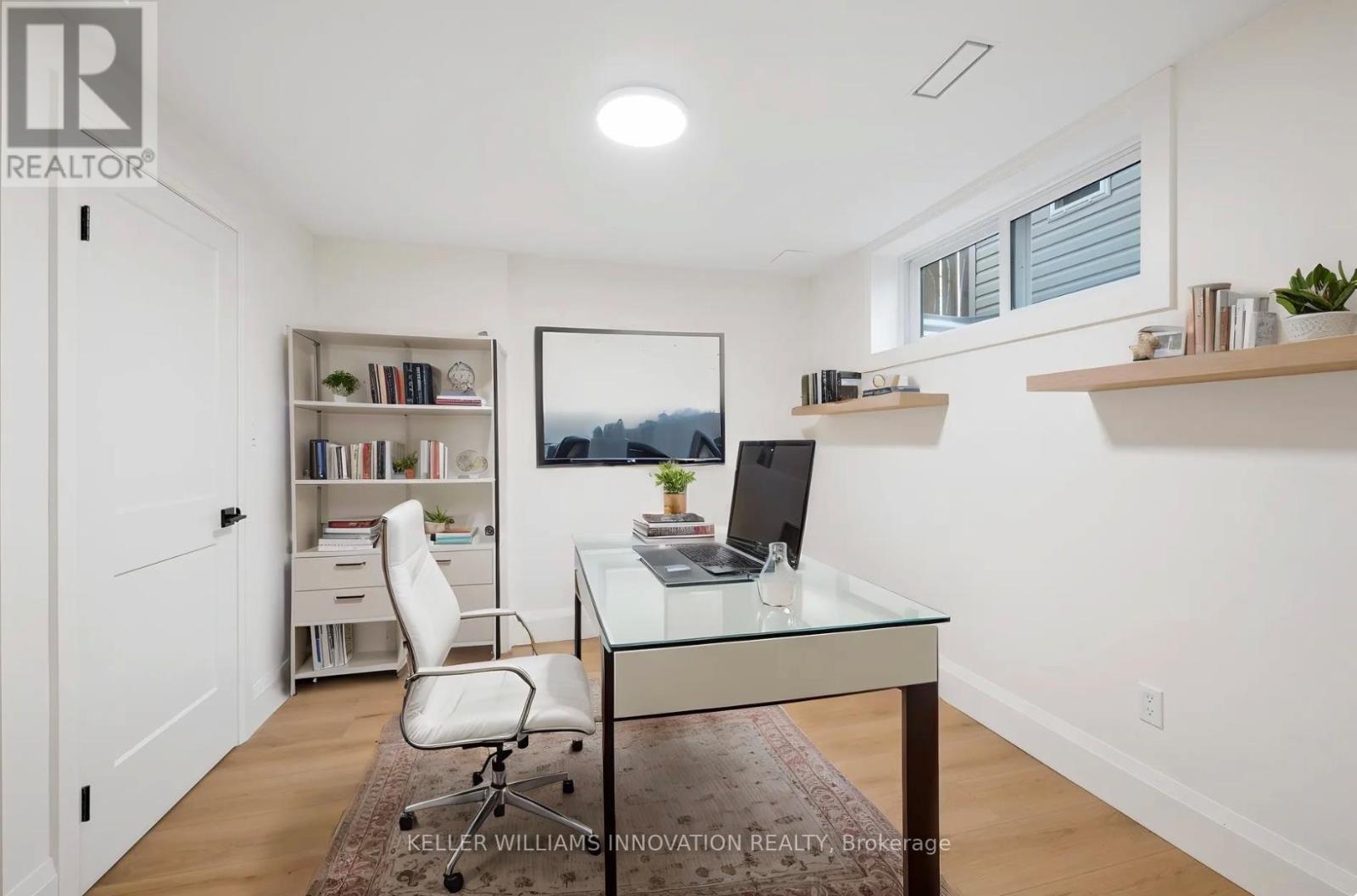 555 Sandbanks Crescent, Waterloo, Ontario  N2V 2K2 - Photo 35 - X12911446