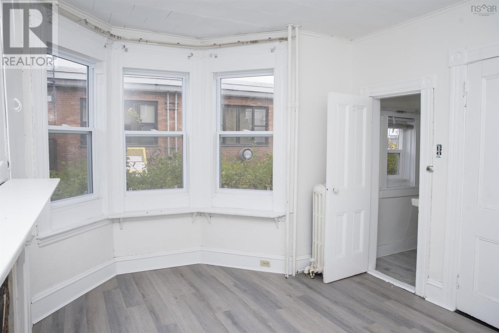 31 Forbes Court, Sydney, Nova Scotia  B1P 5Y4 - Photo 4 - 202528231